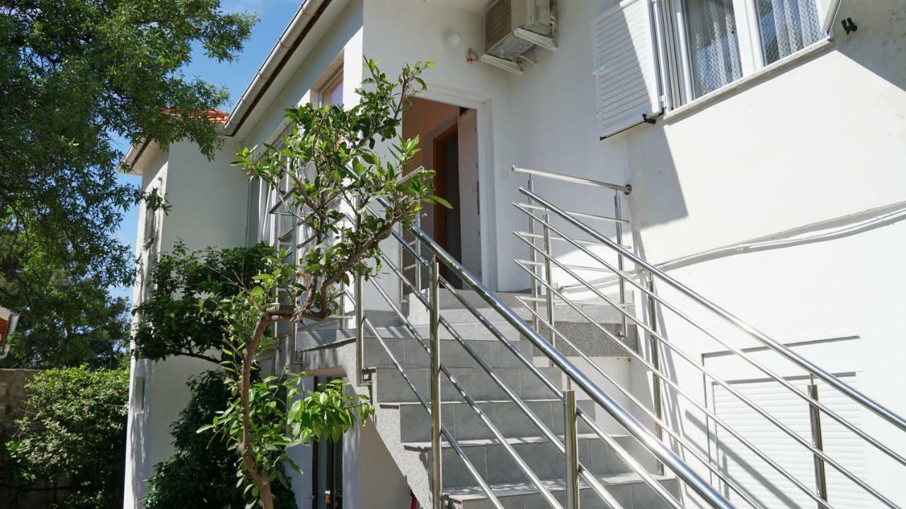 Apartment Ana Vinjerac Extérieur photo