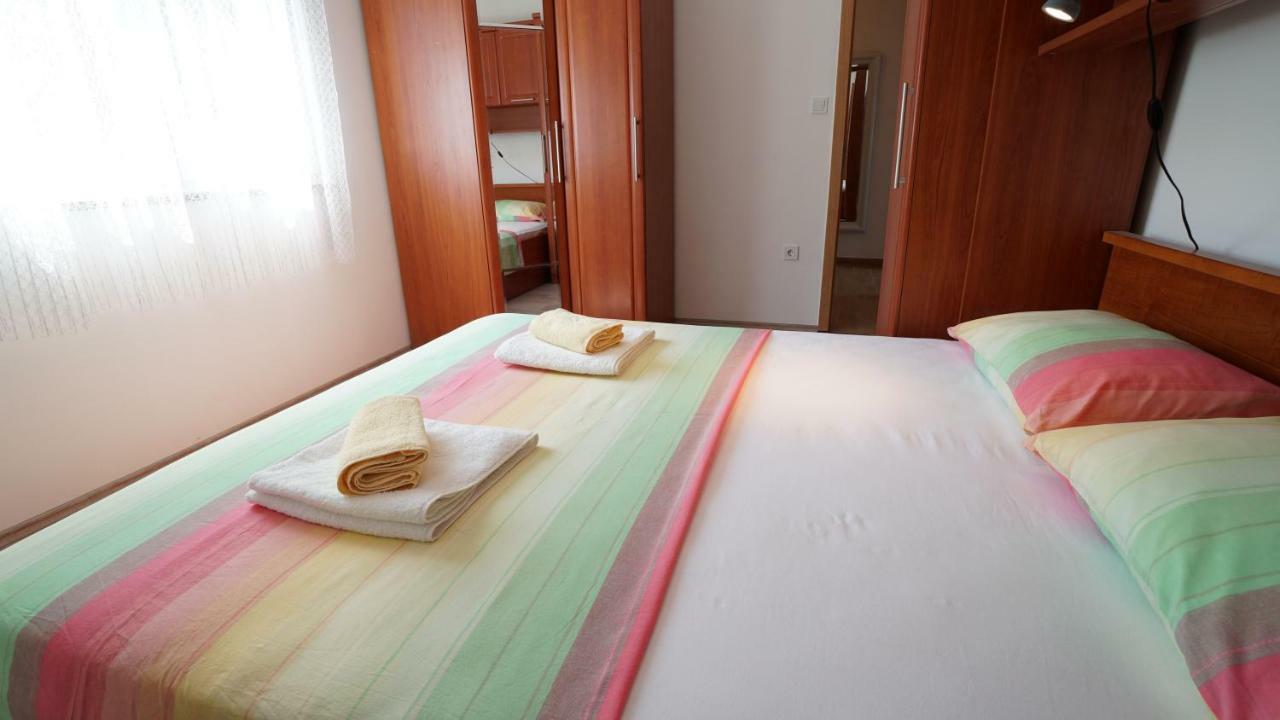 Apartment Ana Vinjerac Extérieur photo