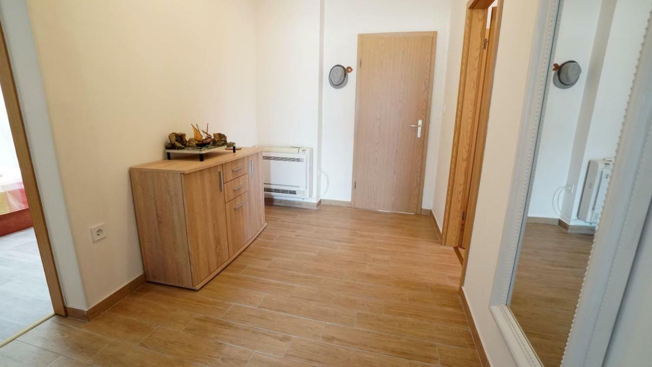 Apartment Ana Vinjerac Extérieur photo